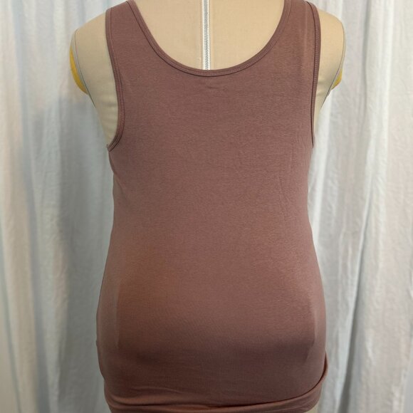 Two Amazon Basics tanks - Picture 3 of 7